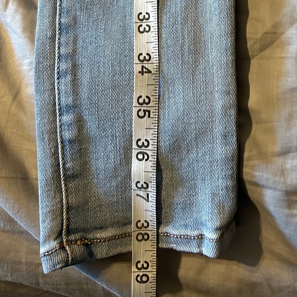 American Eagle Outfitters Super Super Stretch Light Fade Denim Jeans Size 8 - Picture 15 of 16